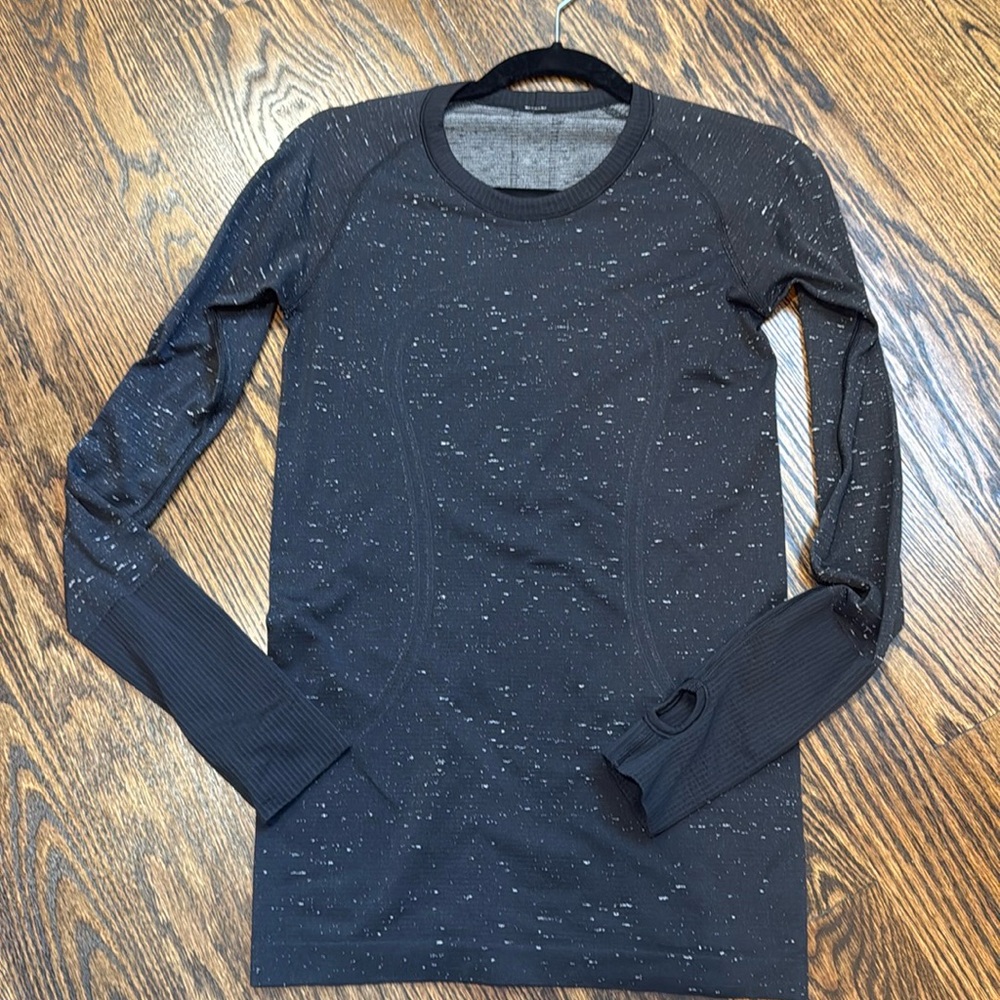 Lululemon Swifty top size 6